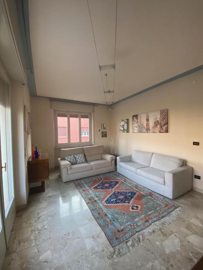 La Casa Di Marta Apartment Valeggio sul Mincio Luaran gambar