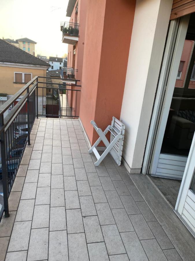 La Casa Di Marta Apartment Valeggio sul Mincio Luaran gambar